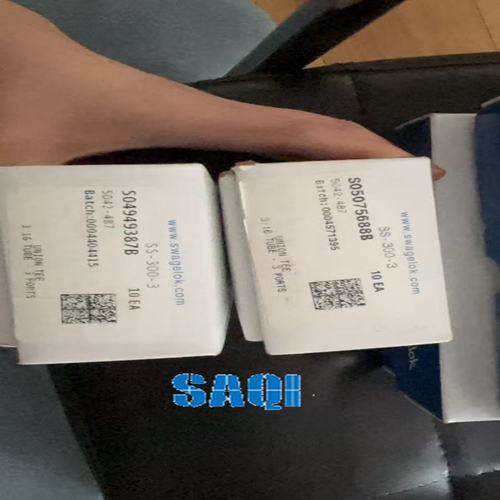 不锈钢卡套管接头
